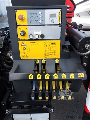 Trevägs tippbil FUSO 7 C 18 Kipper 3,9m/Palfinger Kran/Greifer/2xAHK