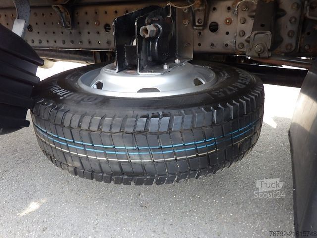 Trevägs tippbil FUSO 7 C 18 Kipper 3,9m/Palfinger Kran/Greifer/2xAHK