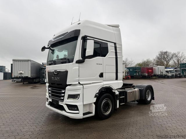 Standard tractor unit MAN TGX 18.510 mit Hydraulik