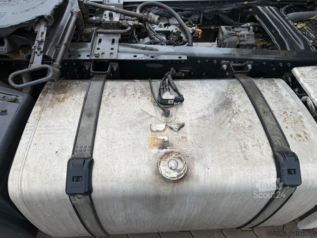 Standard tractor unit MAN TGX 18.510 mit Hydraulik