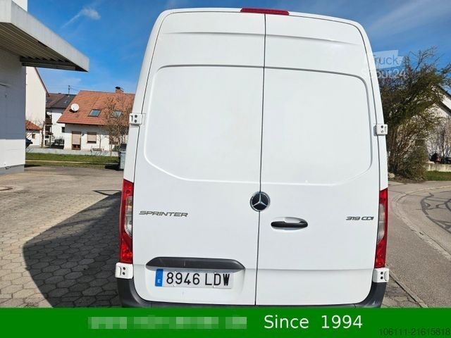 High top van MERCEDES-BENZ Sprinter III 319 CDI V6 RWD L4/H2 KLIMA/Schwings