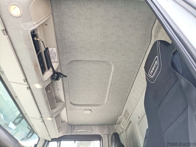 Camião com grua e basculante Iveco STRALIS 260S31