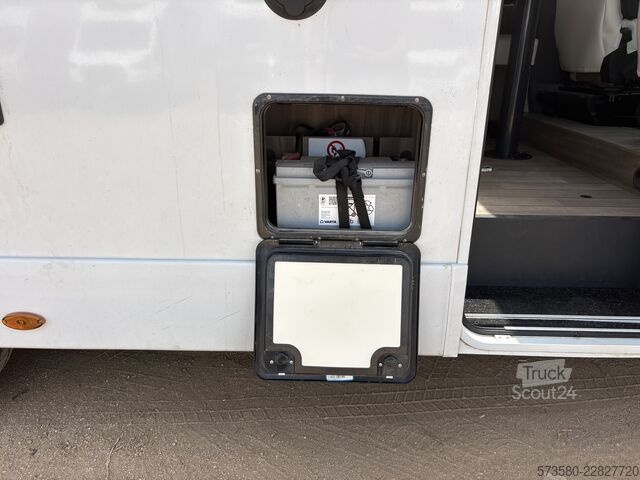 Puoliksi integroitu matkailuauto Roller Team Kronos Fit 281P|Ford Transit 2.0 TDCi 165 PS Automatik | Garantie