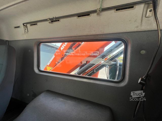 Standard tractor unit VOLVO FM 330 4x2 mit Atlas AK96.3E Ladekran