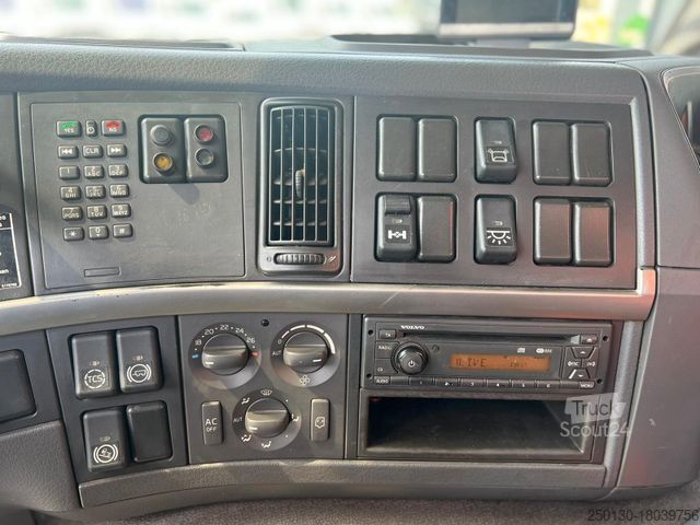 Standard tractor unit VOLVO FM 330 4x2 mit Atlas AK96.3E Ladekran