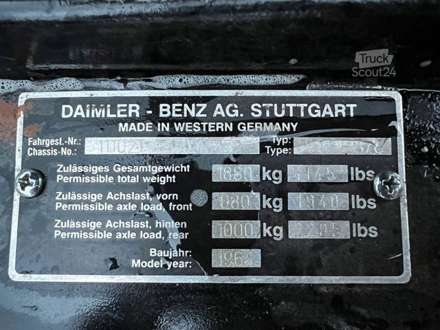 Van MERCEDES-BENZ 220 SEB/C Coupe