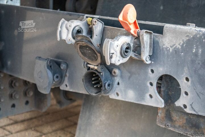 Brezentas MERCEDES ACTROS 2548-6x2+VOITH