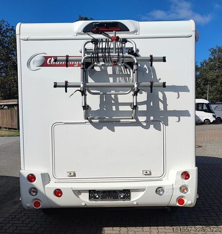 Halvintegrerad husbil CHALLENGER Genesis 170 Klima Hubbett Modell 2018 Rückfahrka