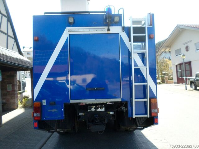 Škatlasti tovornjak IVECO Iveco FF 135 E 4x4  Doppelkabiene   Koffer THW