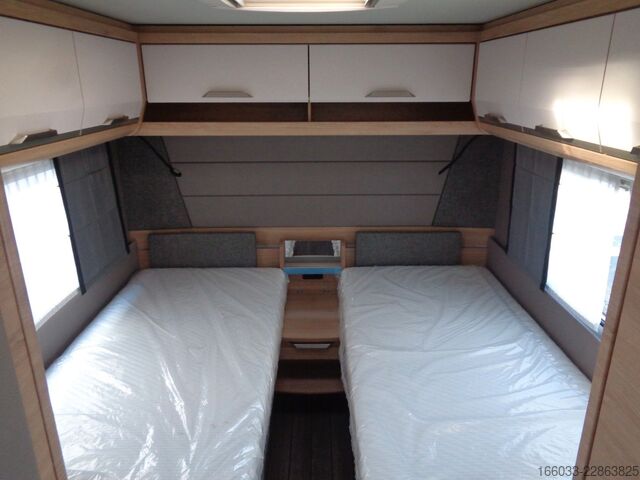 Каравана KNAUS Südwind 540 UE Black Sel.-neu-Mod.27 *Markise*..