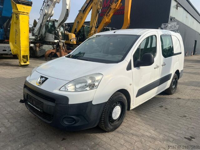 Karavan sa visokim krovom Peugeot Partner 1.6