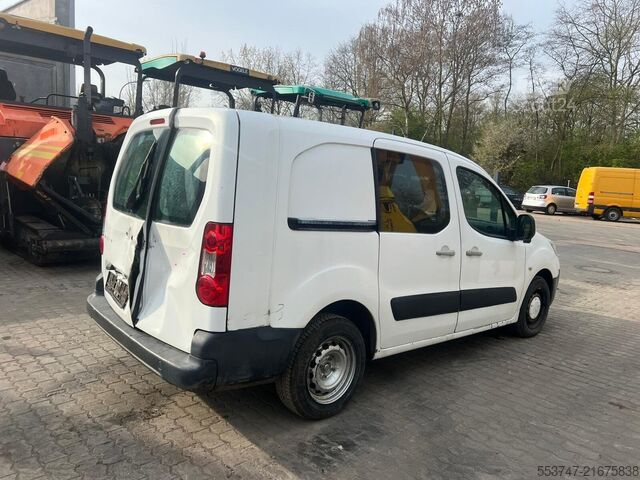 Karavan sa visokim krovom Peugeot Partner 1.6