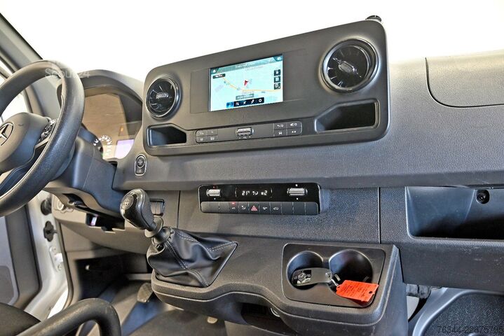 Кутиевиден ван MERCEDES-BENZ Sprinter 317 CDI Maxi Koffer Dachspoiler LBW A/C