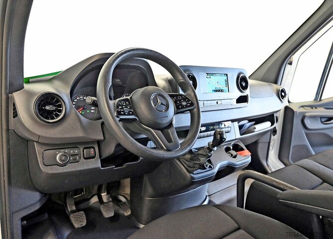 Кутиевиден ван MERCEDES-BENZ Sprinter 317 CDI Maxi Koffer Dachspoiler LBW A/C