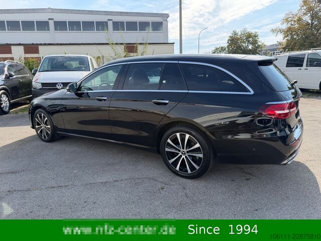 حافلة صغيرة MERCEDES-BENZ E 300 de T Avantgarde HeadUP DISTRONIC AHK