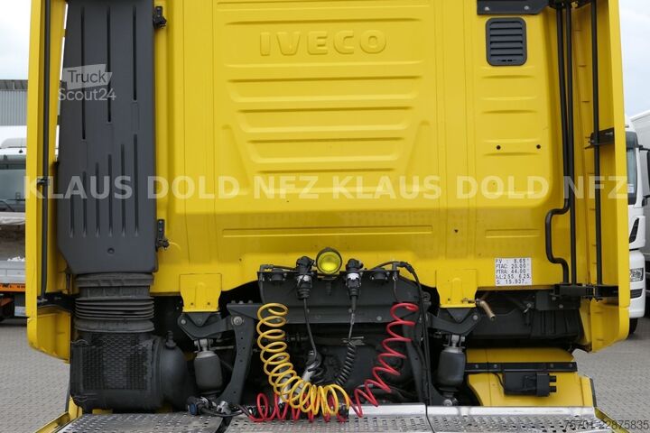 Standard dragbil IVECO Stralis 570 XP Retarder 2-Tanks Standklima Euro6