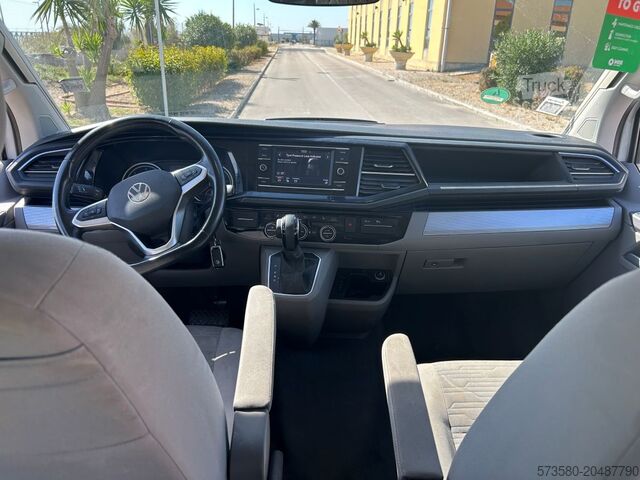 Caravană/motorhome Volkswagen California Camper | 2 Betten 4 Schlafplätze | Küchenzeile + Dachbett