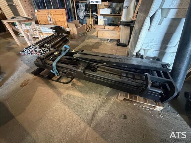 вилочный погрузчик Hilt CPD-30 truck w/extensions. – lifting height 5