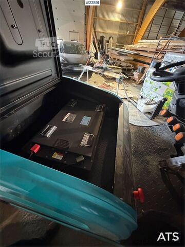 вилочный погрузчик  Hilt CPD-30 truck w/extensions. – lifting height 5