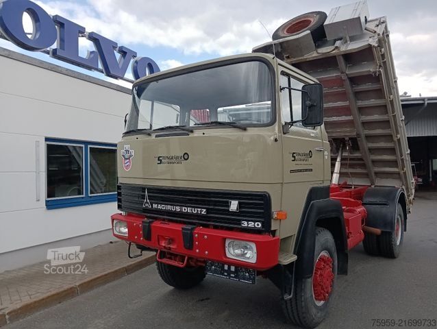 Üç taraflı damperli kamyon MAGIRUS DEUTZ 320D19 FA 4x4 Blatt Schalter 3-Seiten Kipper