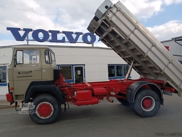 Üç taraflı damperli kamyon MAGIRUS DEUTZ 320D19 FA 4x4 Blatt Schalter 3-Seiten Kipper