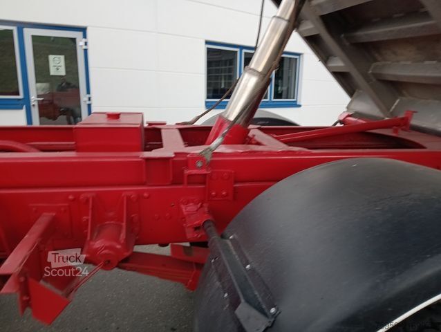 Üç taraflı damperli kamyon MAGIRUS DEUTZ 320D19 FA 4x4 Blatt Schalter 3-Seiten Kipper