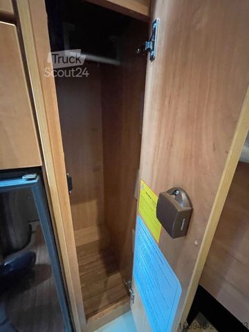 Camping-car PÖSSL Roadcamp  R ** der geräumigste 5,41m*1.Hand