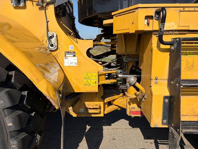 Yükleyici Caterpillar 966K