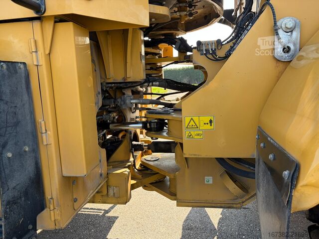 Yükleyici Caterpillar 966K