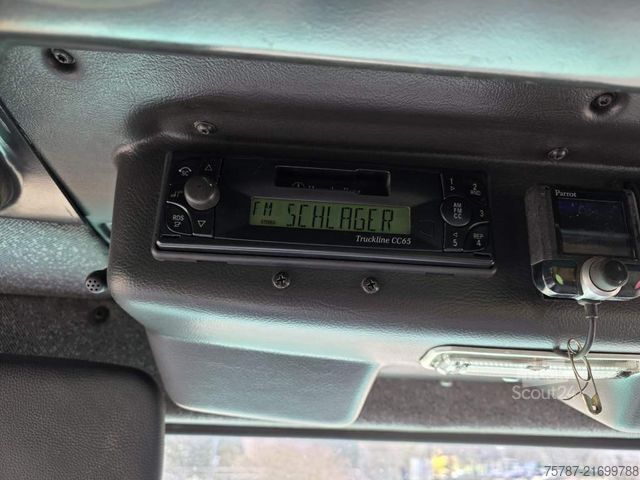 Kamyon şasisi UNIMOG U5000 4x4 Chassis, Standklima, 4374/45