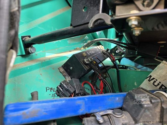 Kamyon şasisi UNIMOG U5000 4x4 Chassis, Standklima, 4374/45