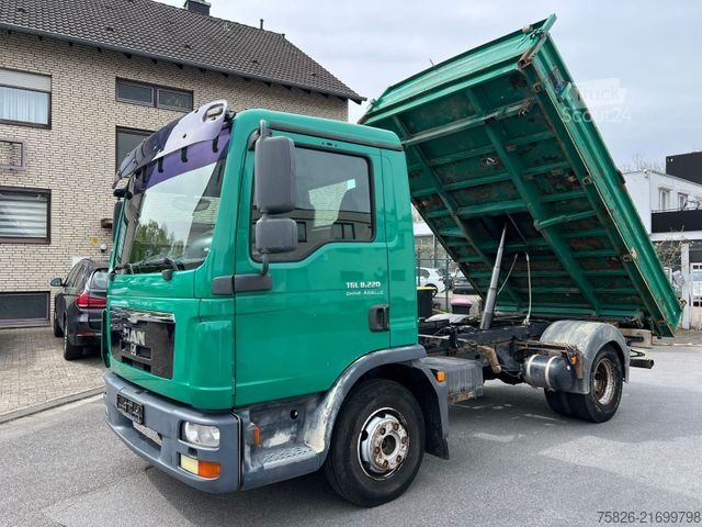 Üç yönlü damperli kamyonet MAN TGL 8.220 MEILLER*Kipphydraulik*No Adblue*