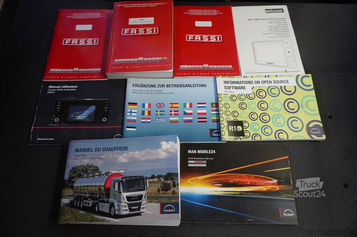 Flatbed with crane MAN TGS 26.420 E6 6x4 / Fassi F215A crane