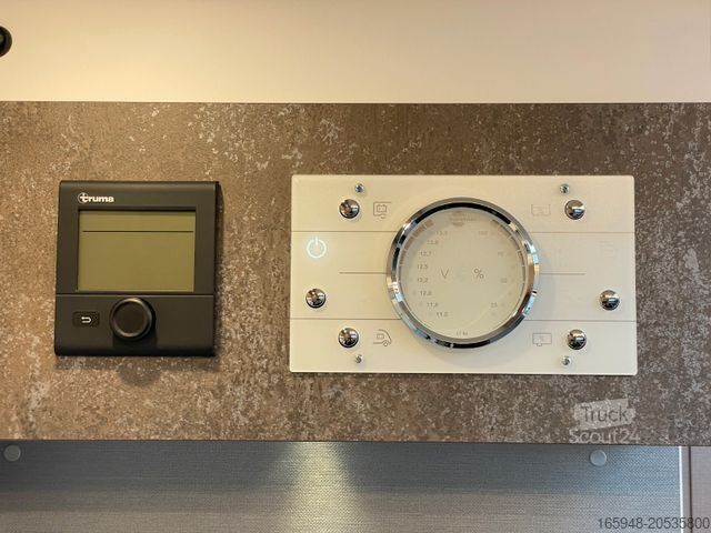 Caravana semiintegrada BÜRSTNER Lyseo 690 G Autom. Safety , Solar, Lithium