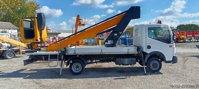 Transporter mit Koffer Renault Maxity Movex TLR15 - 14,2m, 230kg
