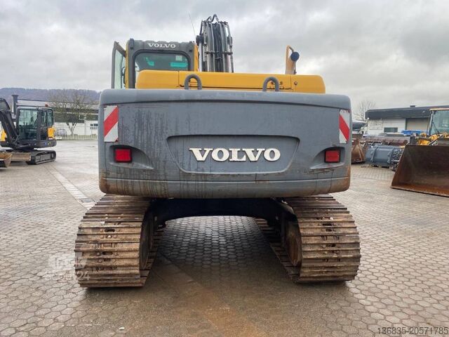 Excavadora sobre orugas Volvo EC 180 B LC