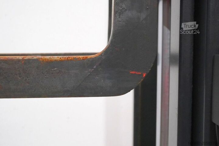 Manuaalinen pinoamislaite Linde L 16 1173