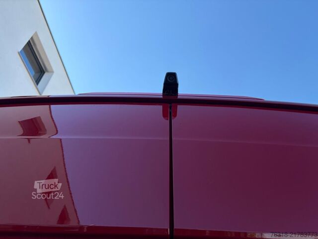 Minibus VW Crafter 30 2.0 TDI L2H2 FWD (EURO 6d) Fahrassist