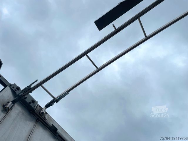 Semiremorcă basculantă KEMPF 54 m³ Kempf Kipper/Futter/Getreide/Schleuse/Silo