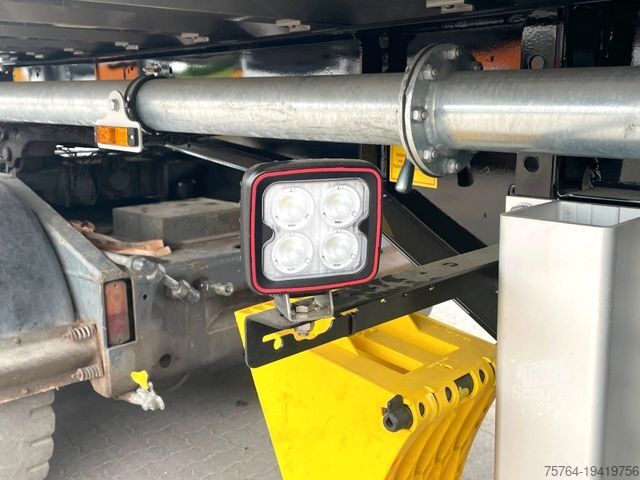 Semiremorcă basculantă KEMPF 54 m³ Kempf Kipper/Futter/Getreide/Schleuse/Silo