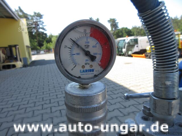 Vägmarkeringar Graco Larius Miro Liner + Airless Roadmarking