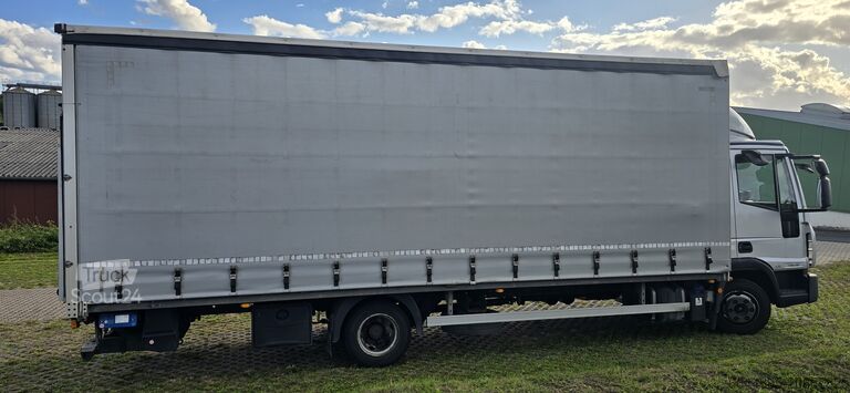 Transporteris su plokščia platforma ir brezentu Iveco EuroCargo 75