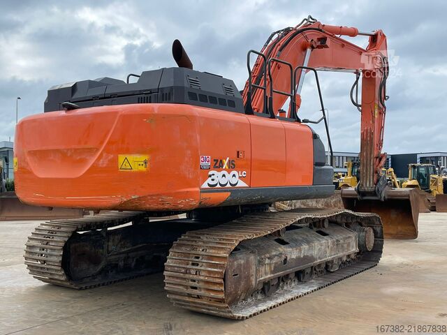 Pelle sur chenilles Hitachi ZX300-6