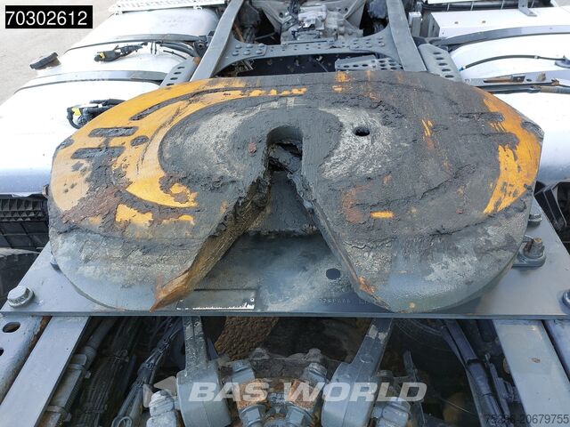 Volumetrekker Mercedes Actros 1848 4X2 Mega GigaSpace 2x Tanks