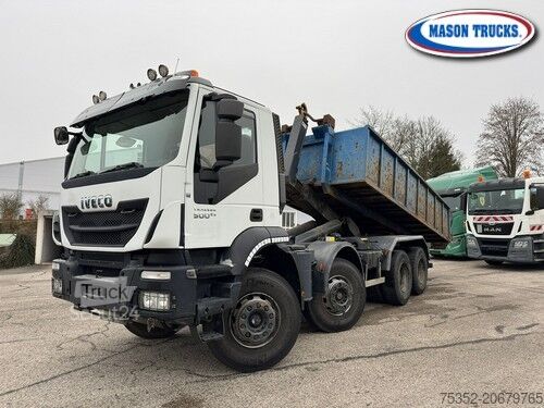 Sunkvežimis su keičiama kėbulo dalimi Iveco Trakker 500