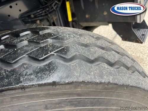 Sunkvežimis su keičiama kėbulo dalimi Iveco Trakker 500