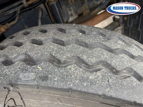 Sunkvežimis su keičiama kėbulo dalimi Iveco Trakker 500