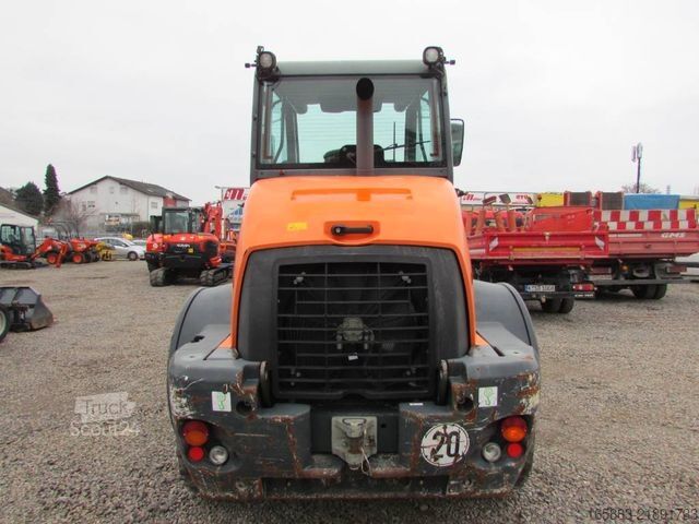 Pyöräkuormaaja KOMATSU WA 100 M-7 Radlader 29.000 EUR