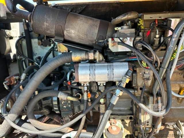 Excavadora móvil SCHAEFF Zeppelin ZM 100 Mobilbagger / 15.000 EUR