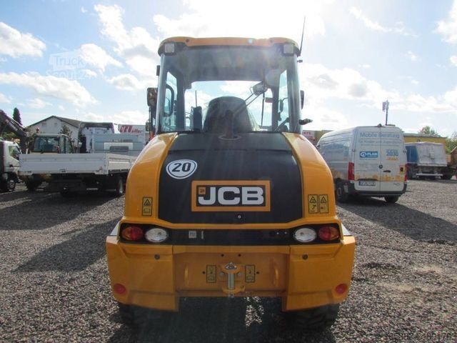 Pyöräkuormaaja JCB 409